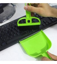 Chổi quét bằng nhựa nhỏ gọn 